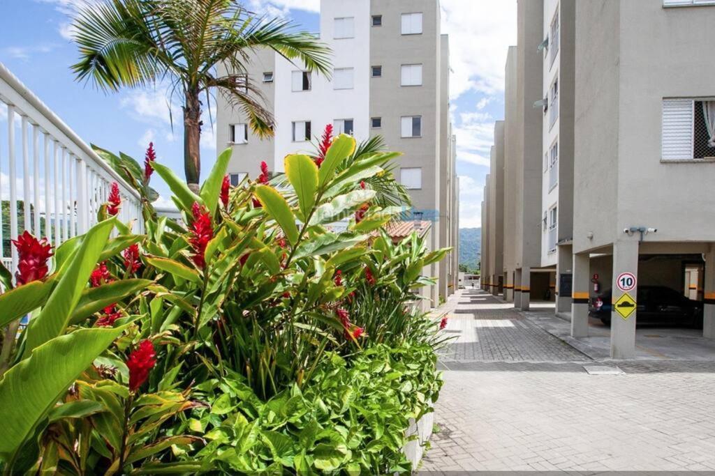 Apartamento Ubatuba - Ar Condicionado, Estacionamento, Elevador, Portaria 24H - Wifi Gratis! - Jardim Das Palmeiras Εξωτερικό φωτογραφία